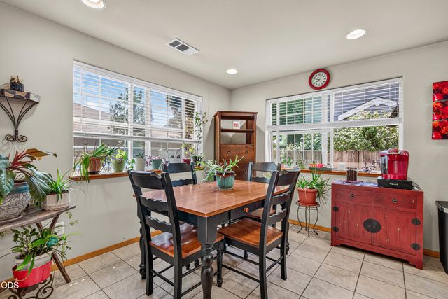 1717 Alexis Way, Medford, OR 97501