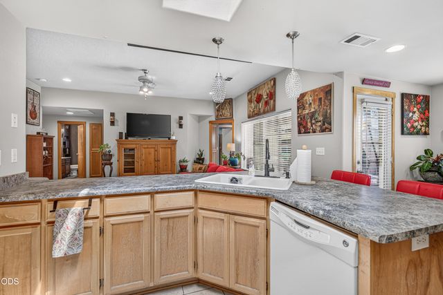 1717 Alexis Way, Medford, OR 97501