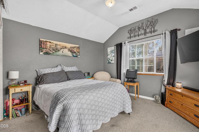 1717 Alexis Way, Medford, OR 97501