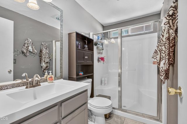 1717 Alexis Way, Medford, OR 97501