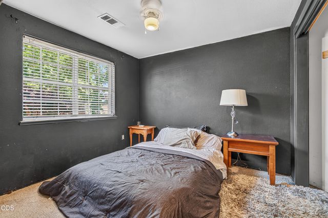 1717 Alexis Way, Medford, OR 97501