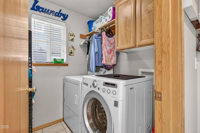1717 Alexis Way, Medford, OR 97501