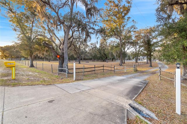 11831 SW HIGHWAY 484, Dunnellon, FL 34432