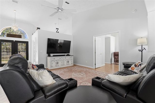 11831 SW HIGHWAY 484, Dunnellon, FL 34432