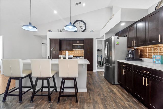 11831 SW HIGHWAY 484, Dunnellon, FL 34432