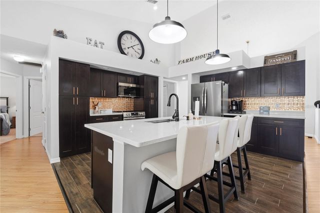 11831 SW HIGHWAY 484, Dunnellon, FL 34432