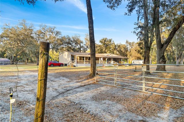 11831 SW HIGHWAY 484, Dunnellon, FL 34432