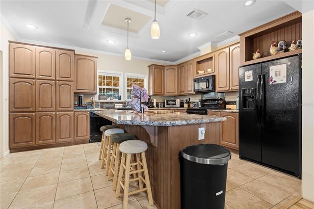 11831 SW HIGHWAY 484, Dunnellon, FL 34432