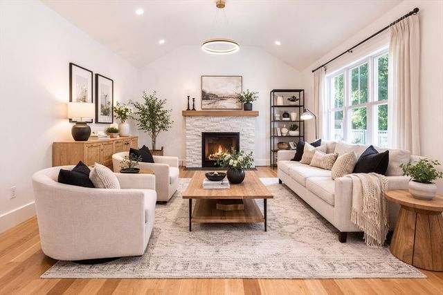 15A Bellmore Road, Framingham, MA 01702