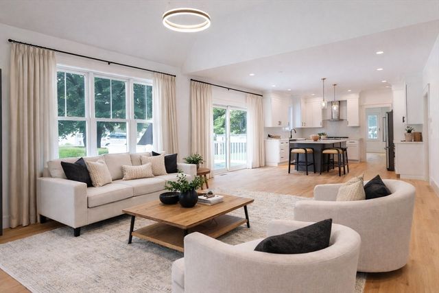 15A Bellmore Road, Framingham, MA 01702