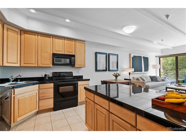180 Cook St 203, Denver, CO 80206