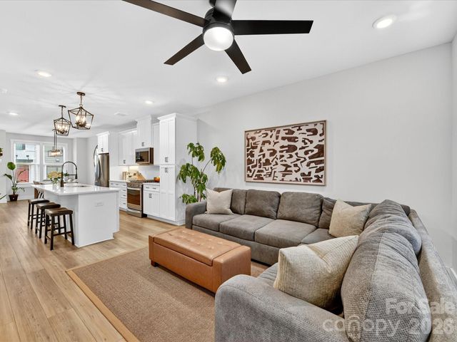 2024 Terwilliger Terrace, Charlotte, NC 28203