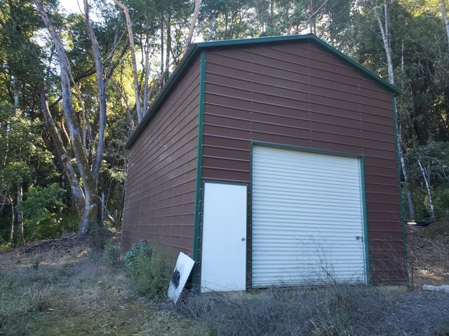 700 Willow Road, Alderpoint, CA 95511