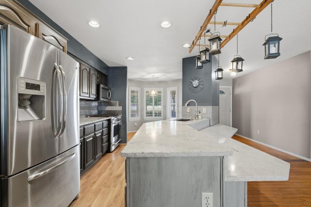 29670 S 630 Road, Grove, OK 74344