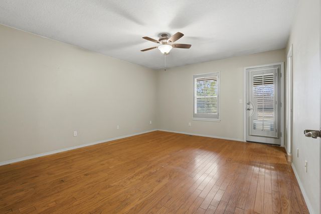 29670 S 630 Road, Grove, OK 74344