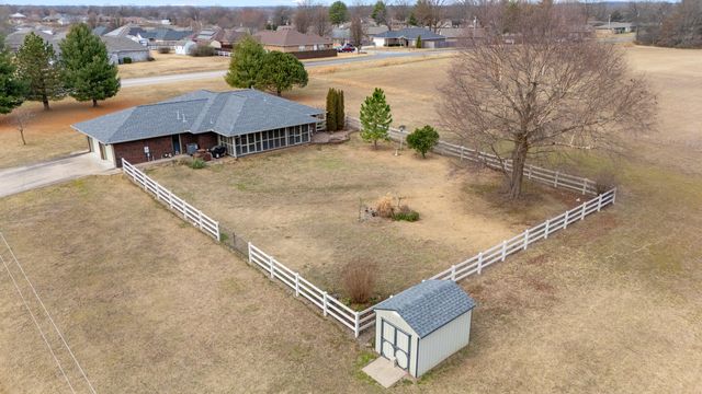 29670 S 630 Road, Grove, OK 74344