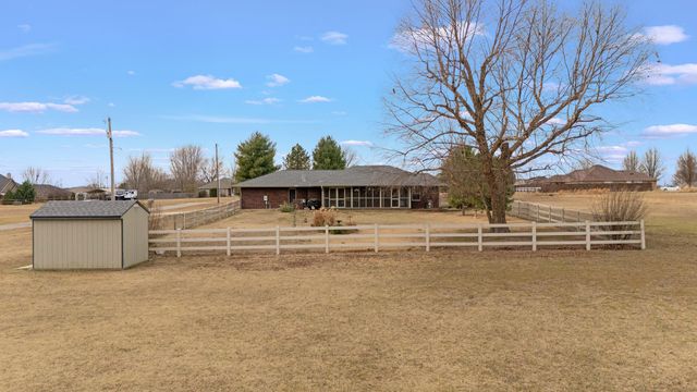 29670 S 630 Road, Grove, OK 74344