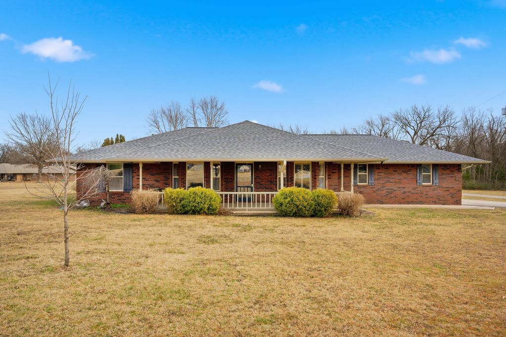 29670 S 630 Road, Grove, OK 74344