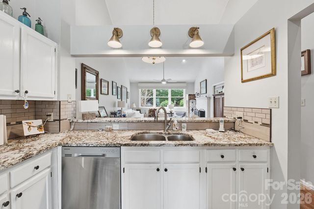 19986 Oak Leaf Circle, Cornelius, NC 28031