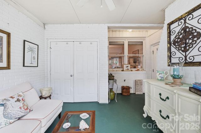 19986 Oak Leaf Circle, Cornelius, NC 28031