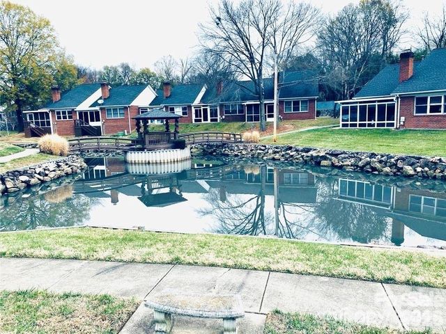 19986 Oak Leaf Circle, Cornelius, NC 28031