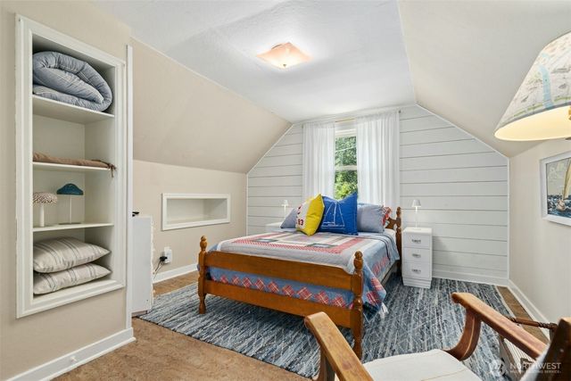 1217 S Charlestown Street, Seattle, WA 98108