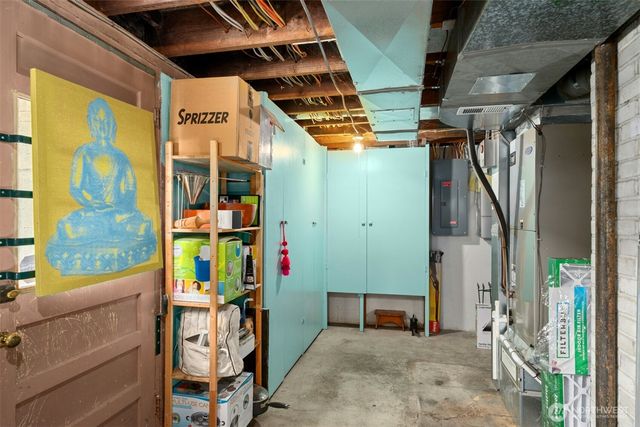 1217 S Charlestown Street, Seattle, WA 98108