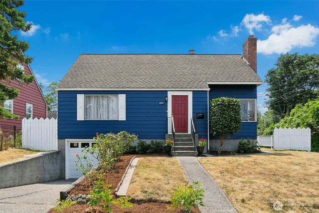 1217 S Charlestown Street, Seattle, WA 98108