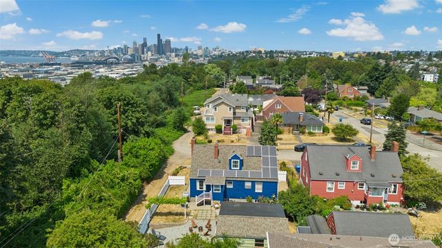 1217 S Charlestown Street, Seattle, WA 98108