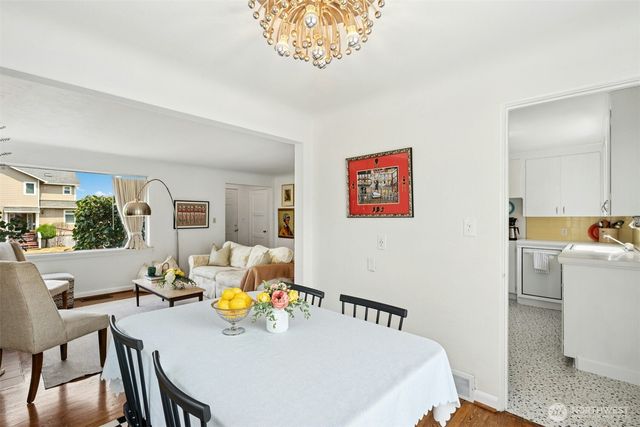 1217 S Charlestown Street, Seattle, WA 98108