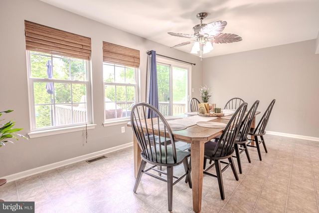 16 FOREST VIEW TER, Hanover, PA 17331