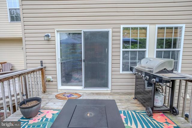 16 FOREST VIEW TER, Hanover, PA 17331