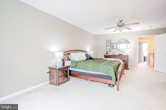 16 FOREST VIEW TER, Hanover, PA 17331
