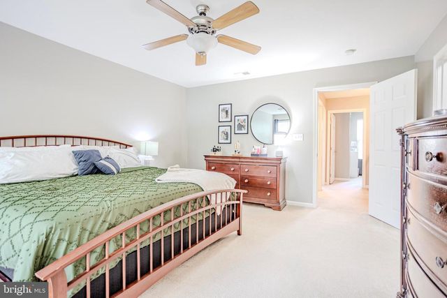 16 FOREST VIEW TER, Hanover, PA 17331