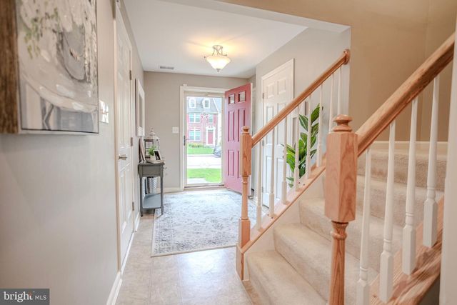 16 FOREST VIEW TER, Hanover, PA 17331