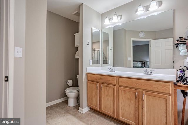 16 FOREST VIEW TER, Hanover, PA 17331