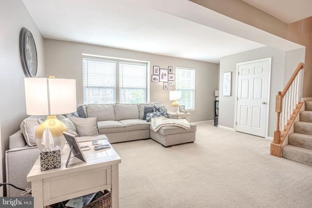 16 FOREST VIEW TER, Hanover, PA 17331