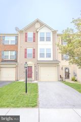 16 FOREST VIEW TER, Hanover, PA 17331