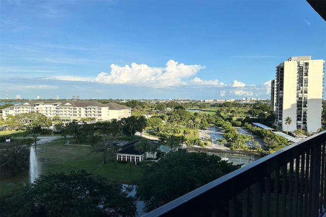 2480 Presidential Way 1004, West Palm Beach, FL 33401