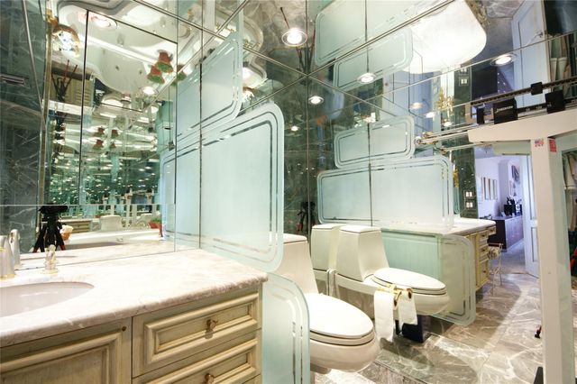 2480 Presidential Way 1004, West Palm Beach, FL 33401