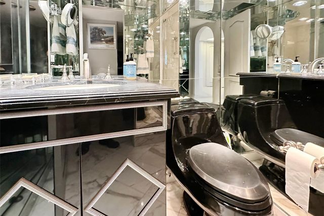 2480 Presidential Way 1004, West Palm Beach, FL 33401