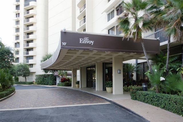 2480 Presidential Way 1004, West Palm Beach, FL 33401