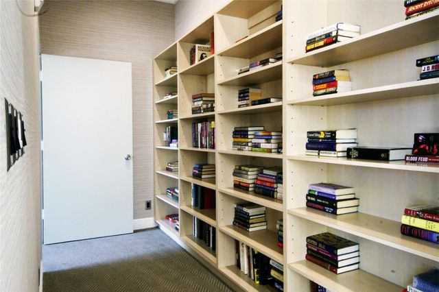 2480 Presidential Way 1004, West Palm Beach, FL 33401