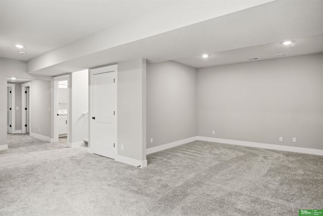 2452 Camden Avenue, Omaha, NE 68111