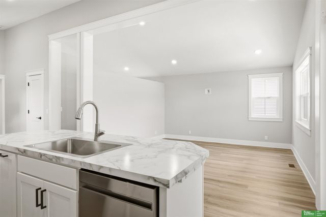 2452 Camden Avenue, Omaha, NE 68111