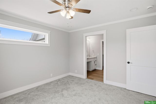 2452 Camden Avenue, Omaha, NE 68111