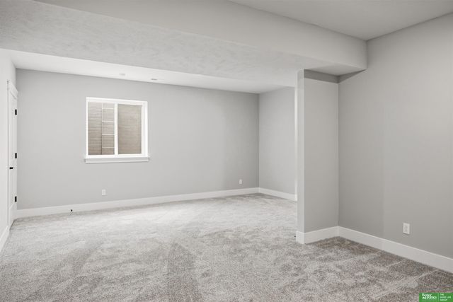 2452 Camden Avenue, Omaha, NE 68111