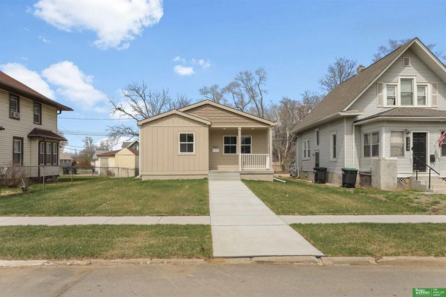 2452 Camden Avenue, Omaha, NE 68111