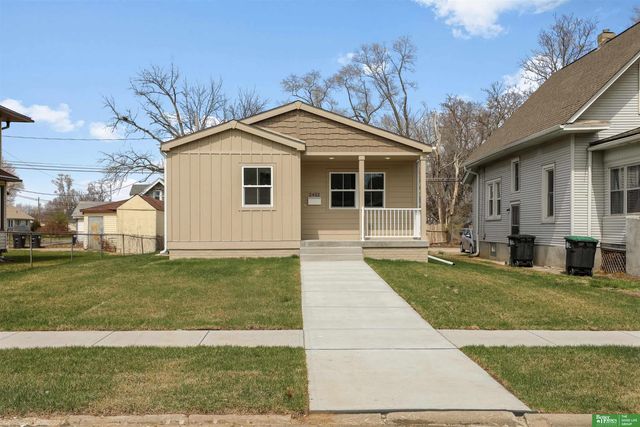 2452 Camden Avenue, Omaha, NE 68111