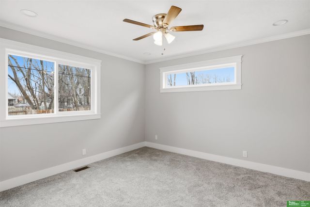 2452 Camden Avenue, Omaha, NE 68111